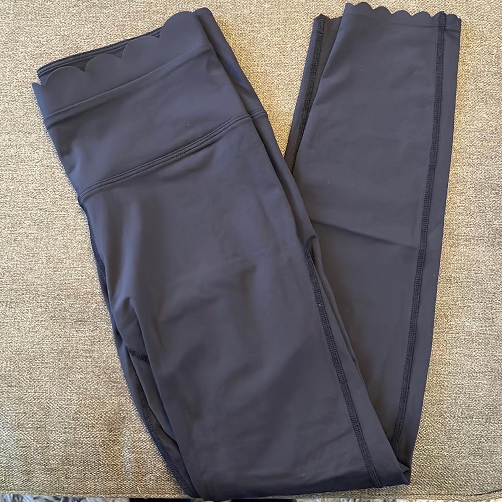 Joy lab scalloped leggings